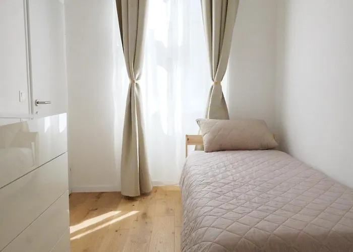 Apartman 2ac - Naehe Metro U1 *