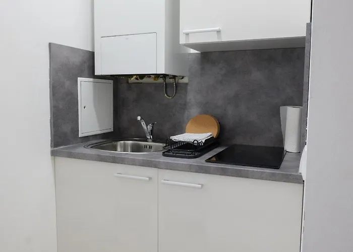 Apartman 2ac - Naehe Metro U1 *