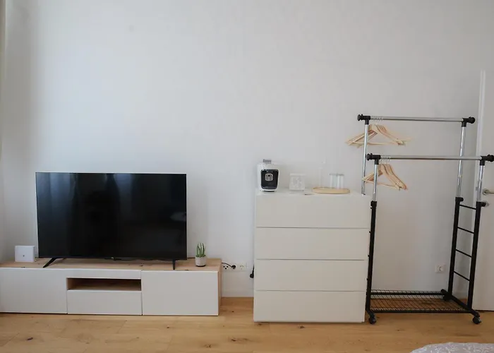 Apartman 2ac - Naehe Metro U1 *